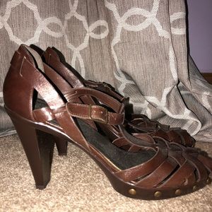 Brown leather Strap sandal
